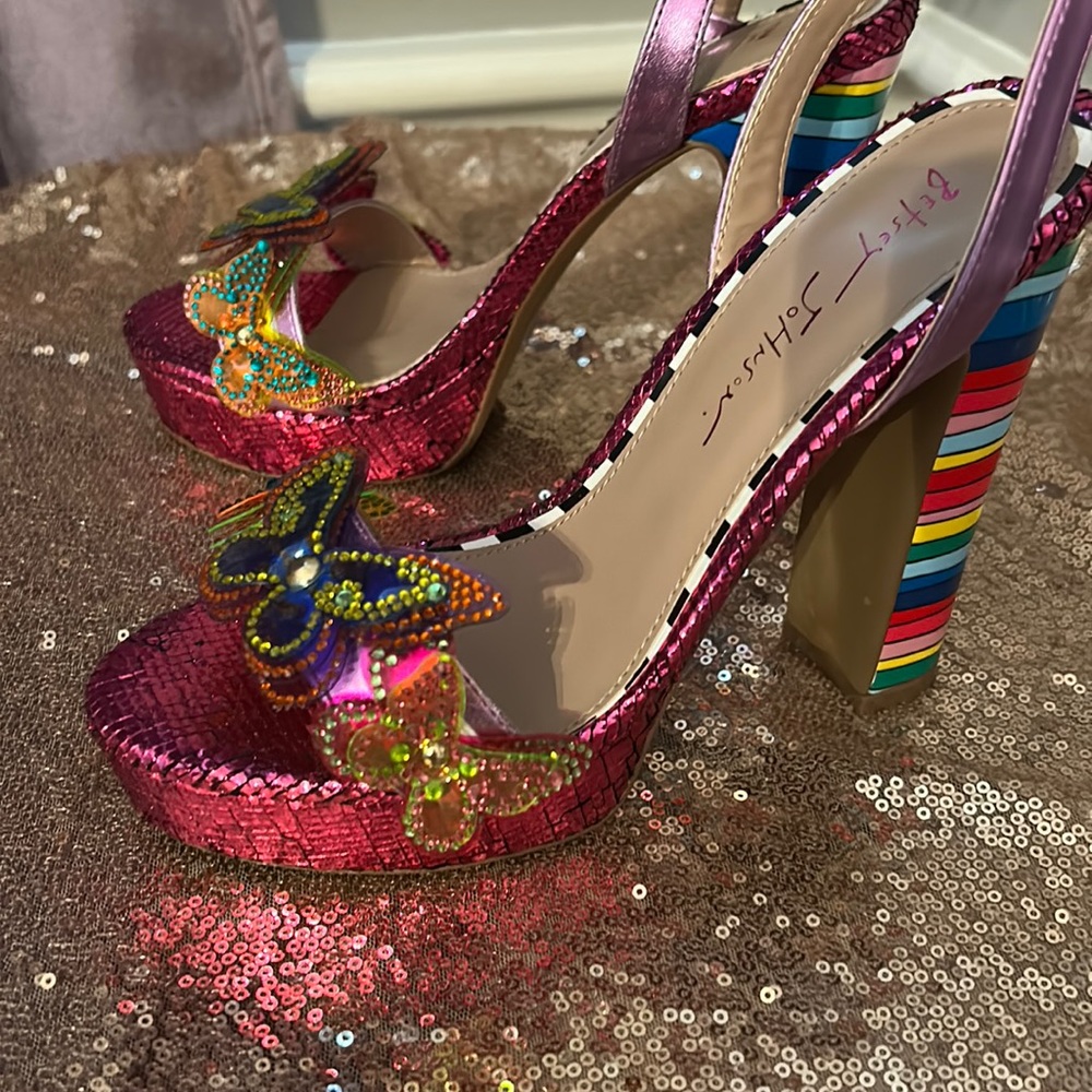 Betsey Johnson Women's Noemi Butterfly Strap Heels six 8